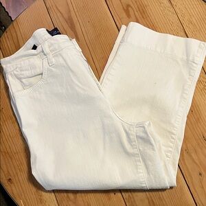 NYDJ White Denim cropped Jeans. 10